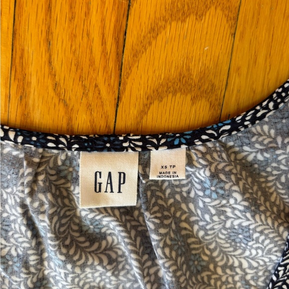 Flowery Wrap dress (Gap) - Picture 2 of 2